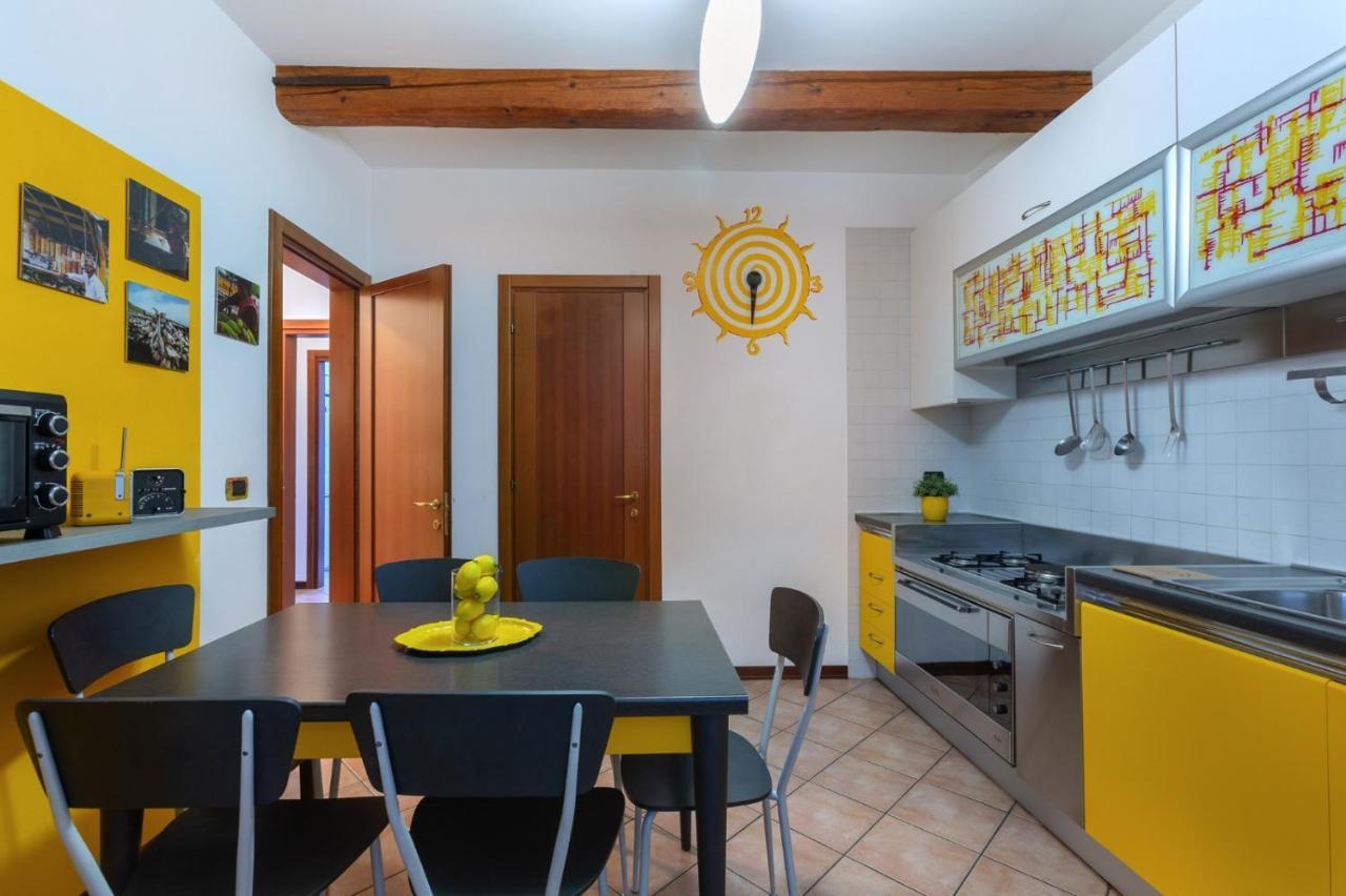 Central Ferrara Apartment Экстерьер фото