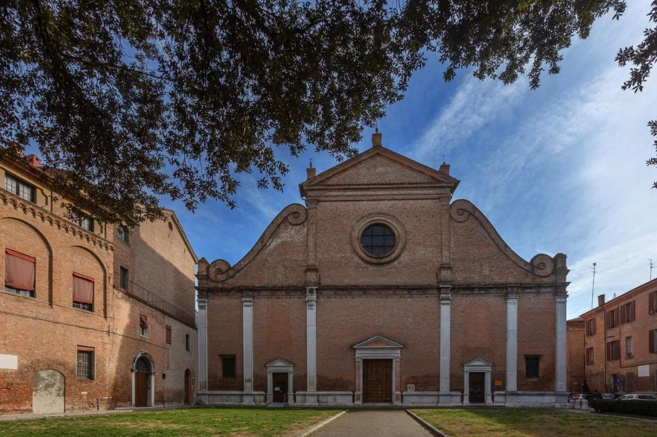 Central Ferrara Apartment Экстерьер фото